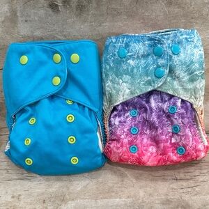 Lalabye Baby, one size cloth diapers reusable. Pair, one print one solid. *USED*